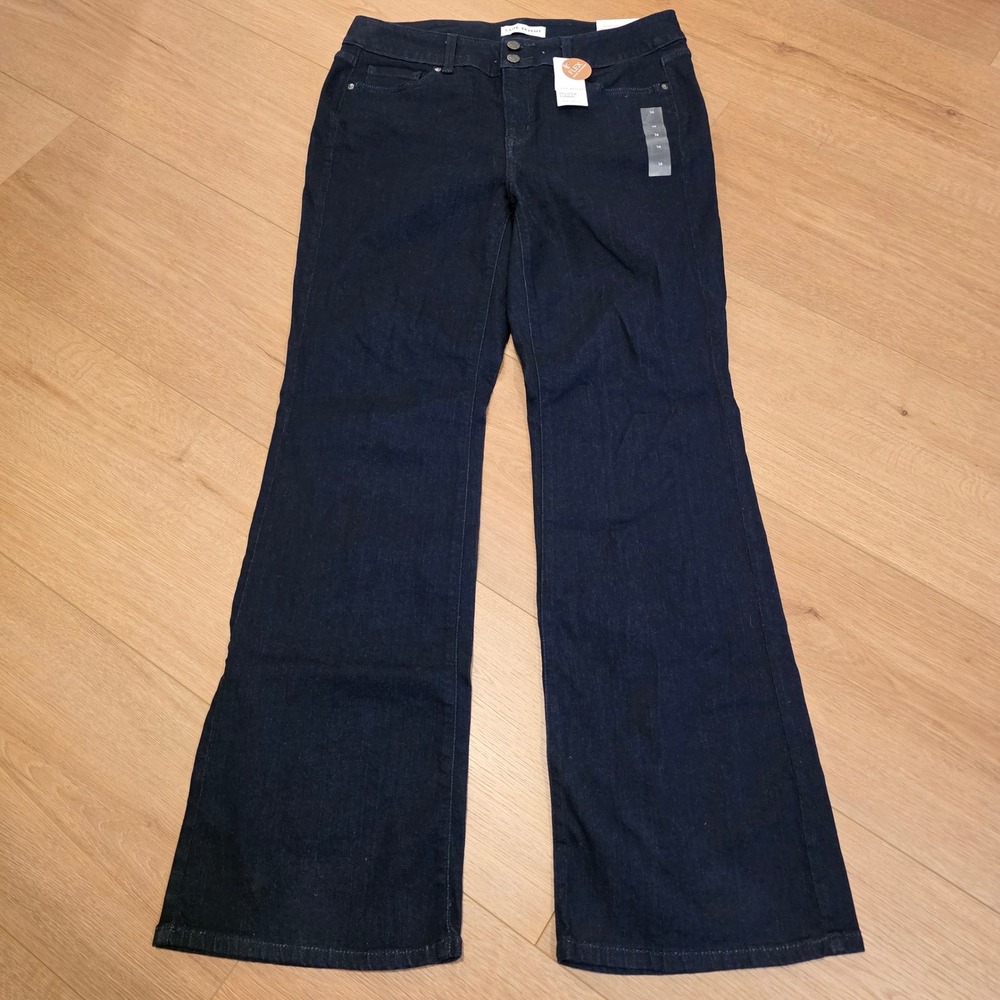 Lane Bryant Tighter Tummy Flex Magic Waistband High Rise Bootcut Jeans Size 14
